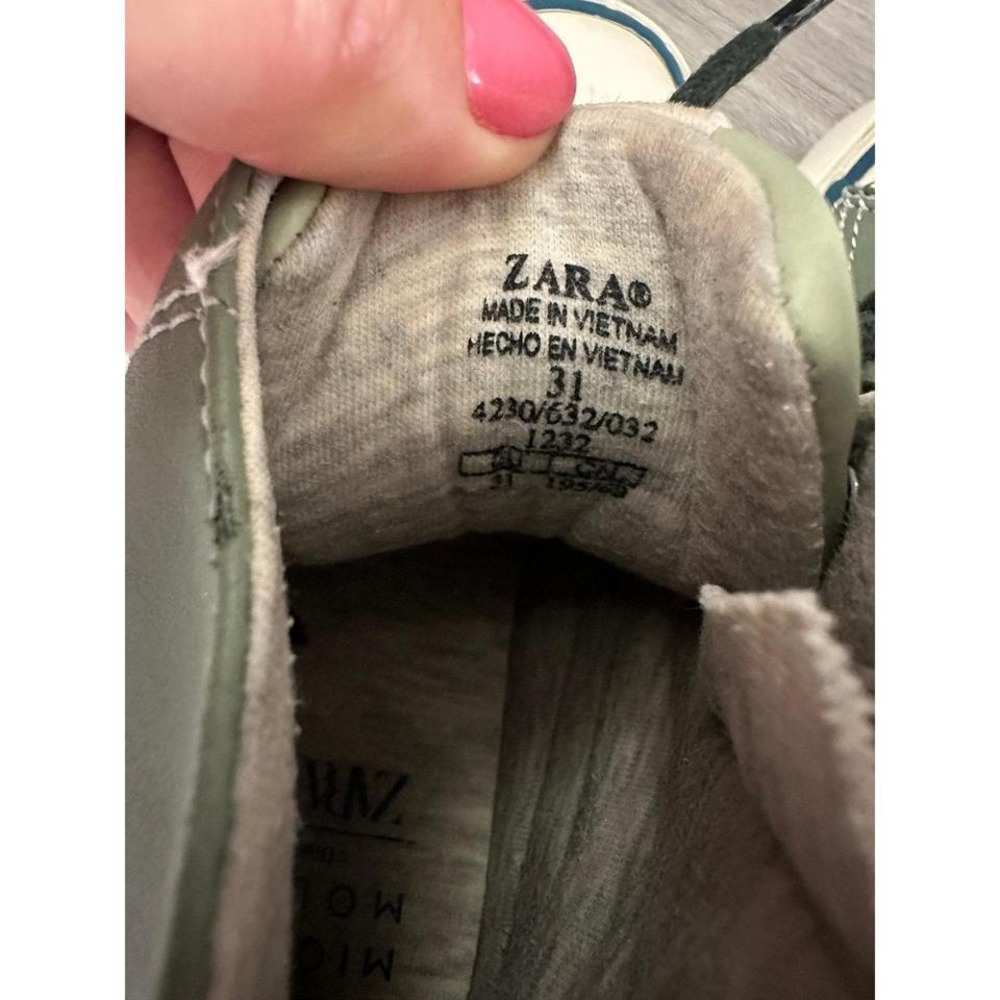Zara Disney Mickey Mouse High Top Sneakers Kids 31 Green Good Side Zip Graphic - Picture 7 of 7